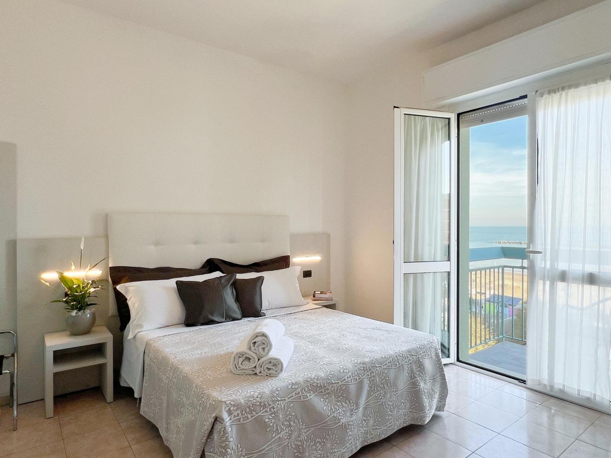 Big Family Hotel Bellaria-Igea Marina Esterno foto